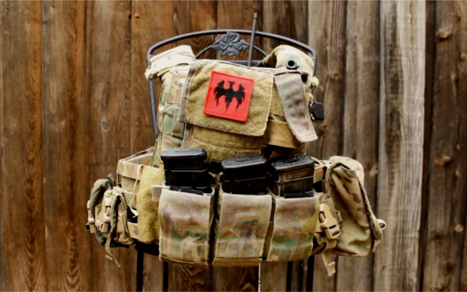 如何配置一件75th Ranger造型的 crye AVS战术背心